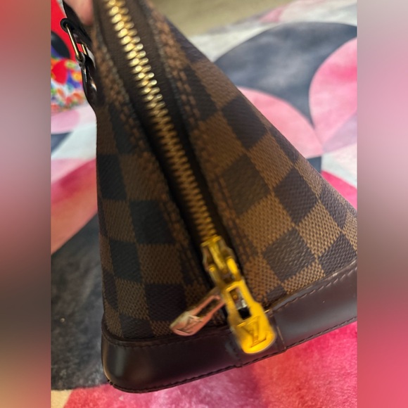 Louis Vuitton Damier Alma - Picture 6 of 16